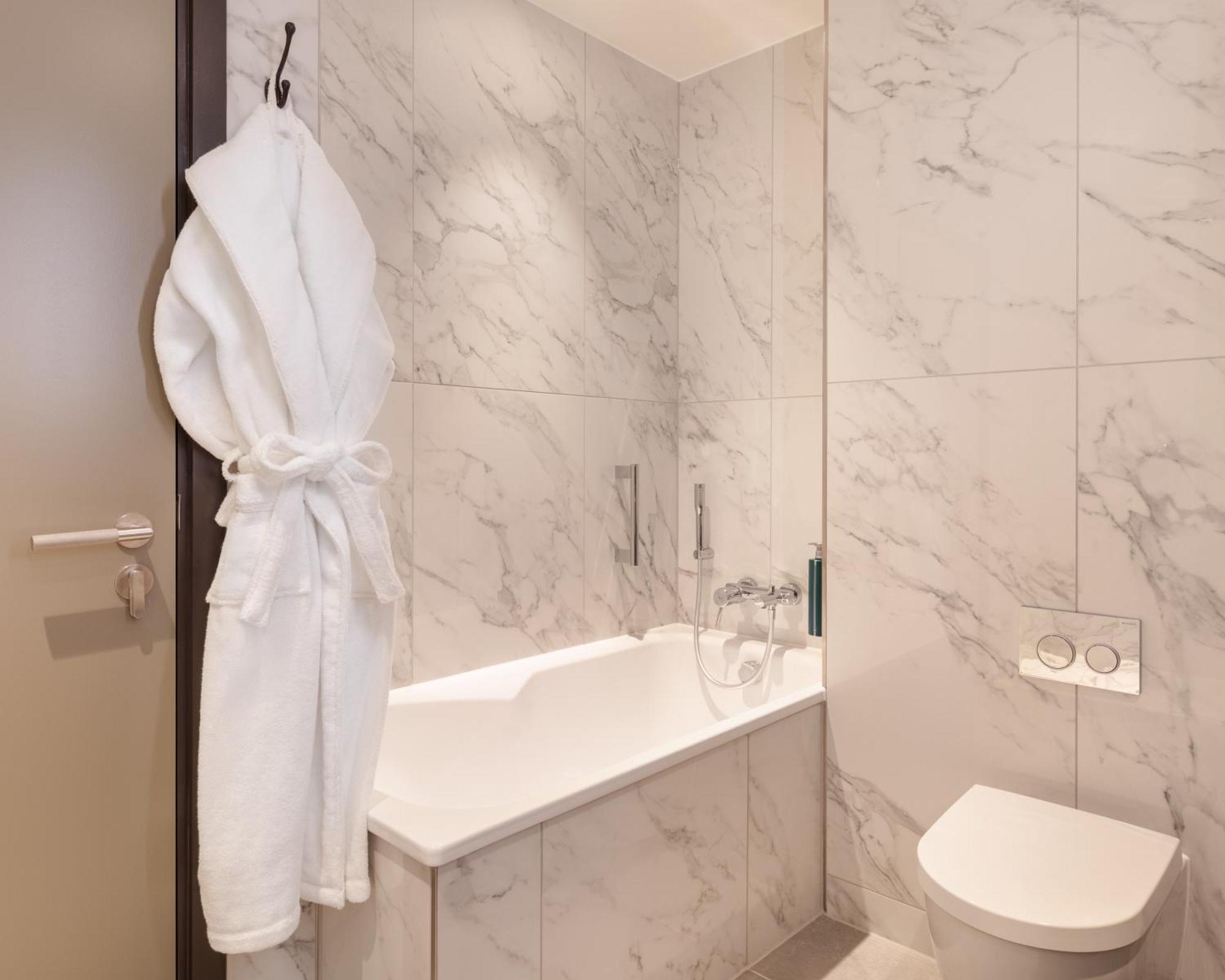 Hilton Woking酒店 外观 照片