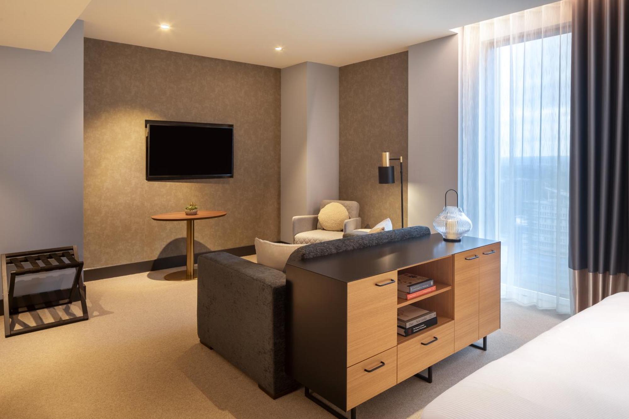 Hilton Woking酒店 外观 照片