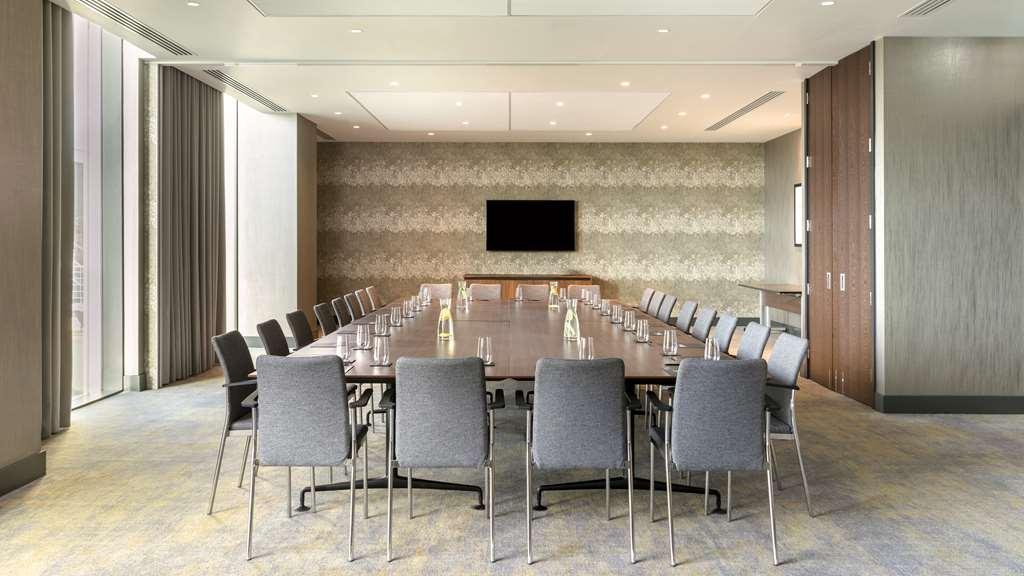 Hilton Woking酒店 设施 照片