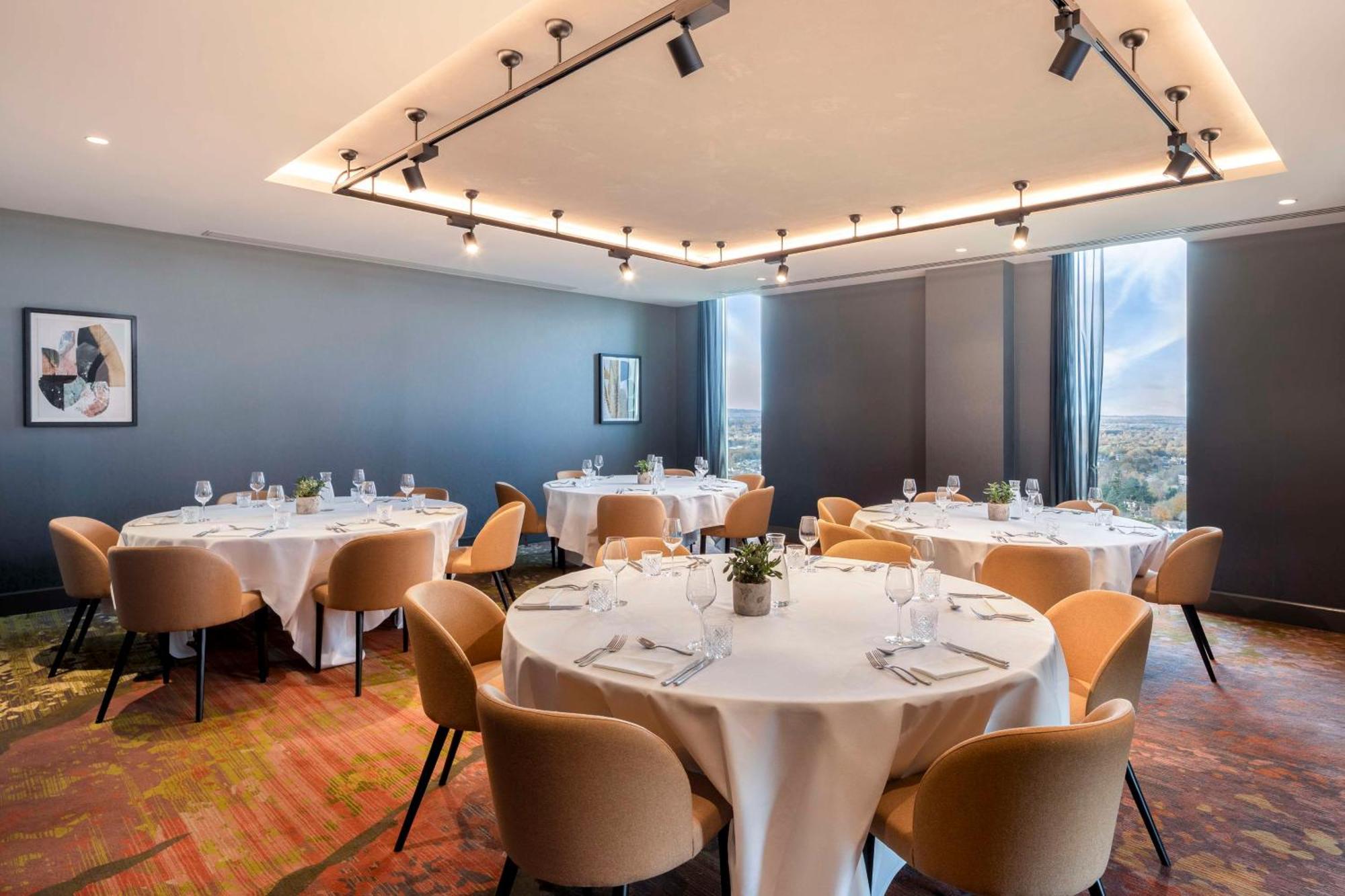 Hilton Woking酒店 外观 照片